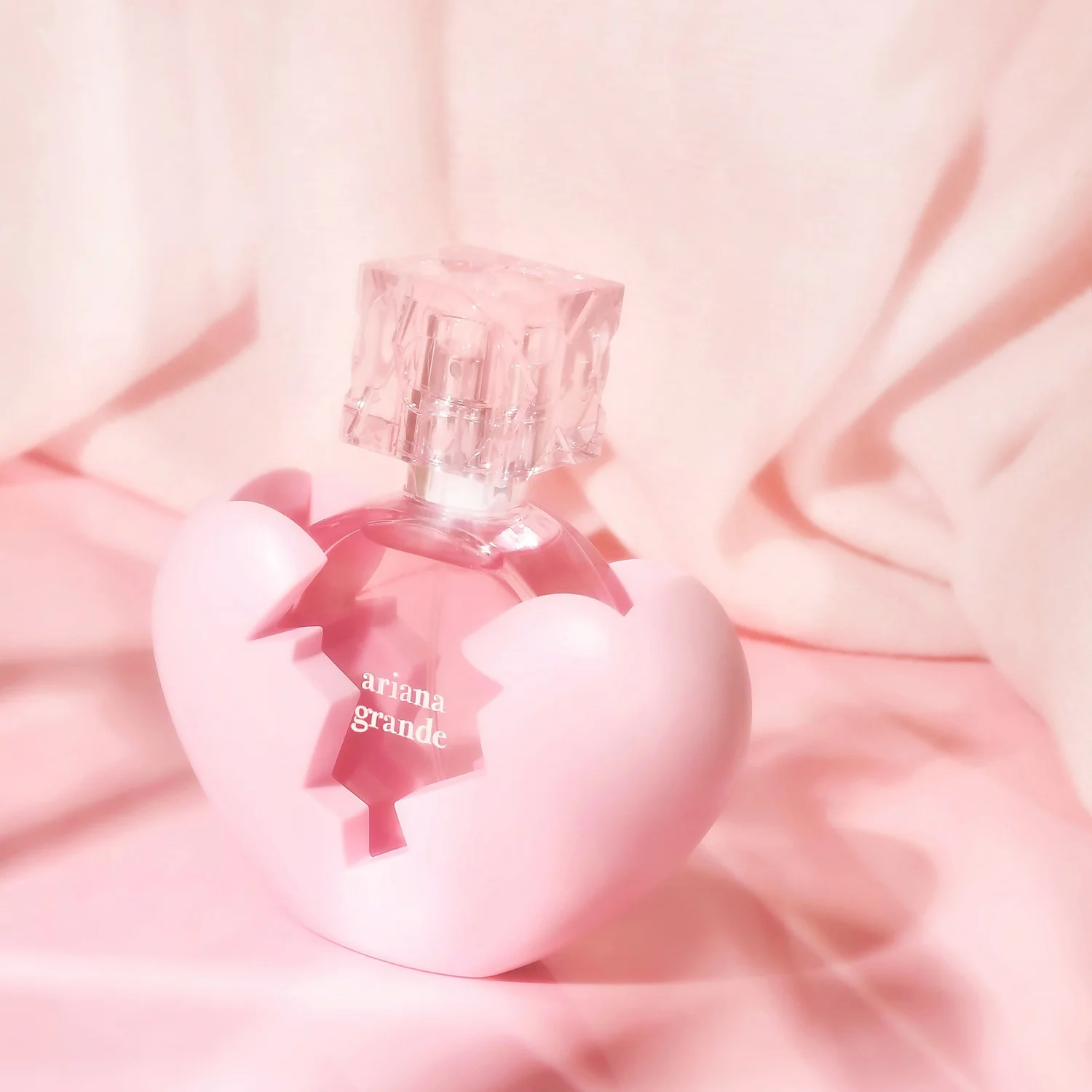 ARIANA GRANDE Thank U, Next Eau De Parfum Spray 100ml 7 ARIANA GRANDE Thank U, Next Eau De Parfum Spray 100ml - Image 5